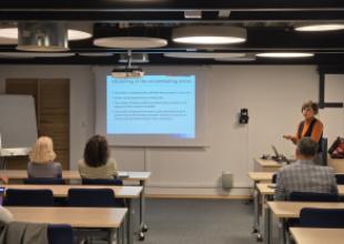 Seminarium naukowe WI &ndash; dr Jolanta Mazurek o modelu zwalczania rozlew&oacute;w olejowych