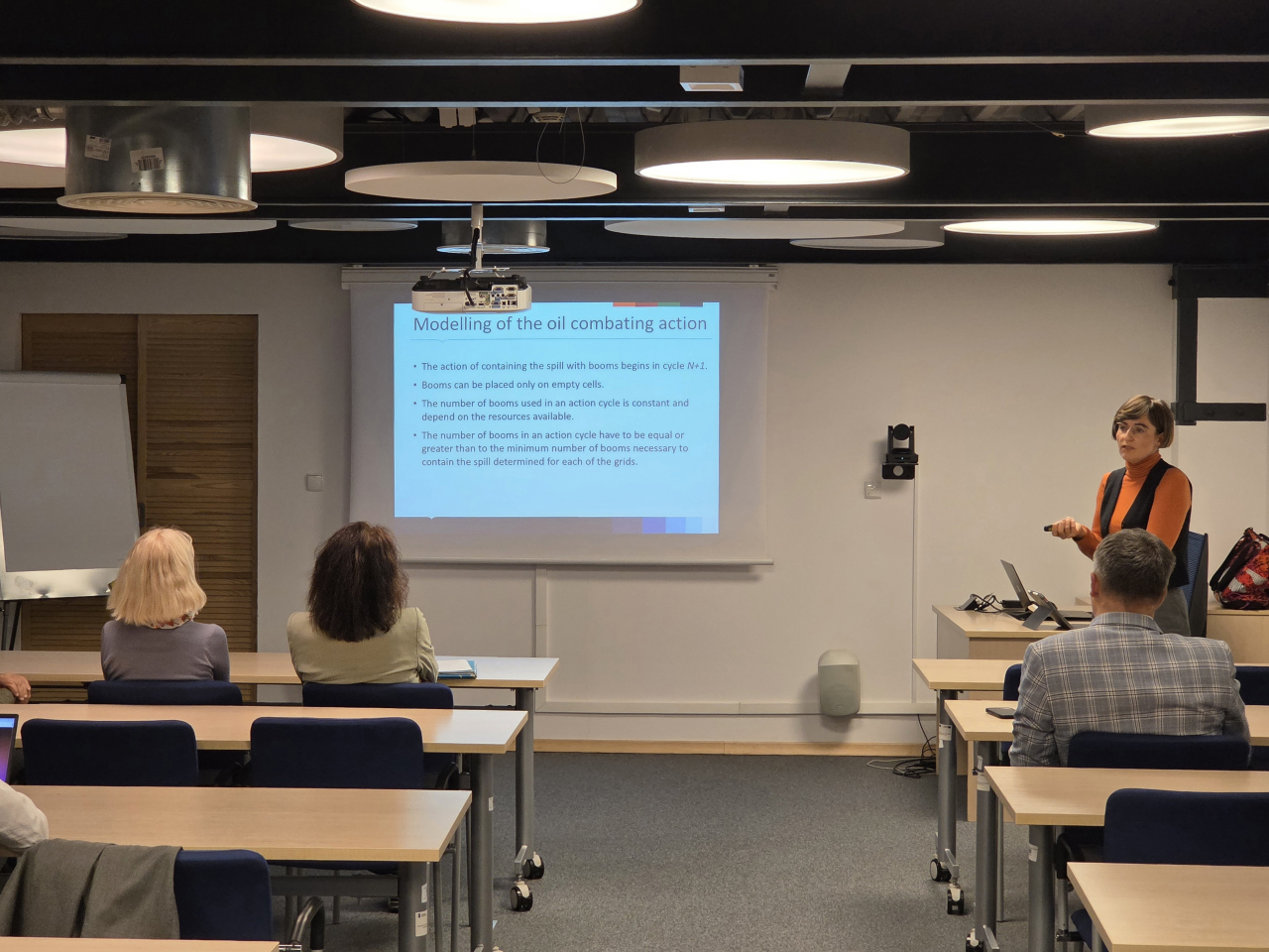 Seminarium naukowe WI &ndash; dr Jolanta Mazurek o modelu zwalczania rozlew&oacute;w olejowych